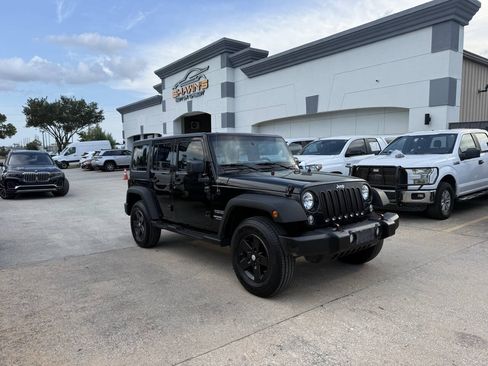 Used 2016 Jeep Wrangler Unlimited Sport AWD/4WD image 2