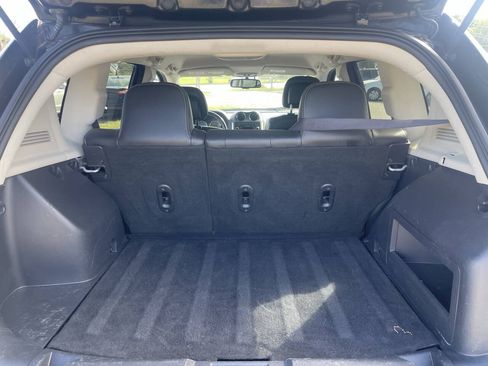 Used 2016 Jeep Compass Latitude FWD image 8