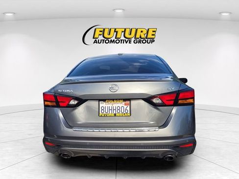 Used 2020 Nissan Altima 2.5 SV FWD image 4