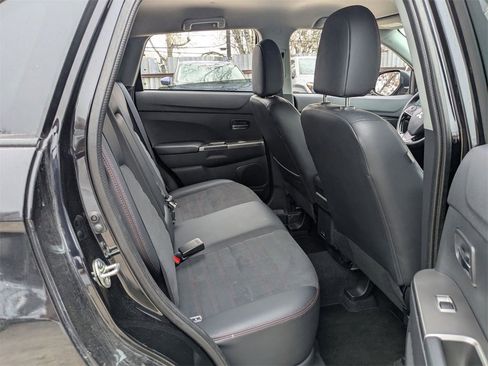 Used 2025 Mitsubishi Outlander Sport ES image 28