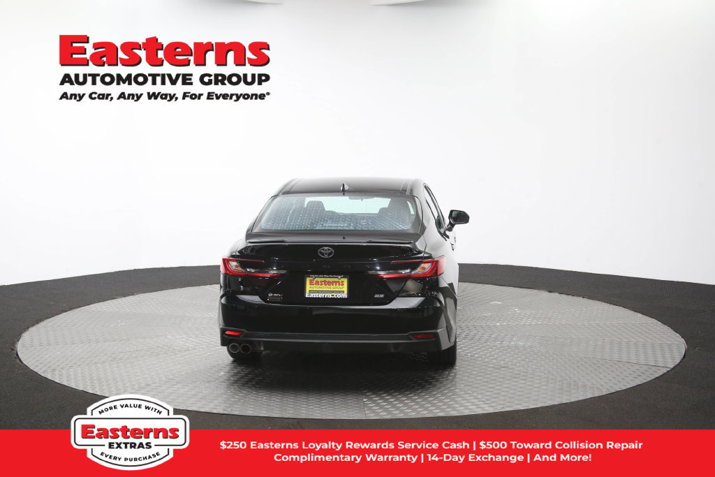 Used 2025 Toyota Camry SE FWD image 39