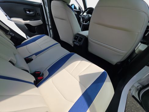 Used 2025 Acura ADX A-Spec AWD/4WD image 11