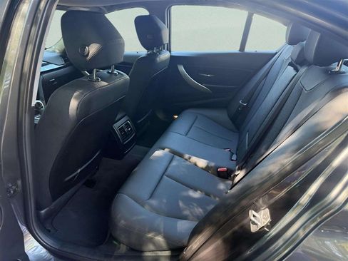 Used 2018 BMW 320i Sedan RWD image 19