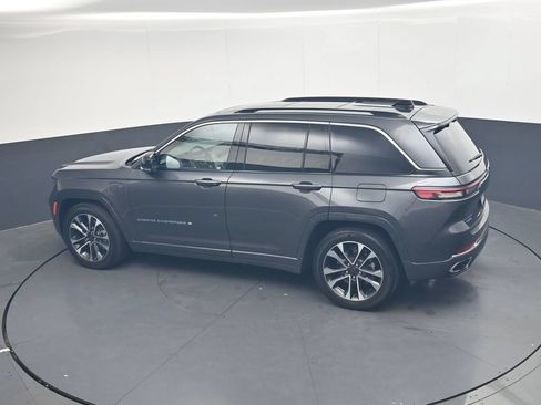 Used 2023 Jeep Grand Cherokee Overland w/ Advanced Protech Group III AWD/4WD image 32