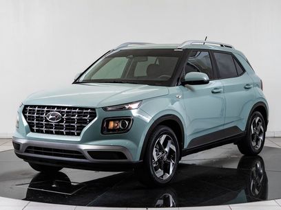 Used 2025 Hyundai Venue SEL