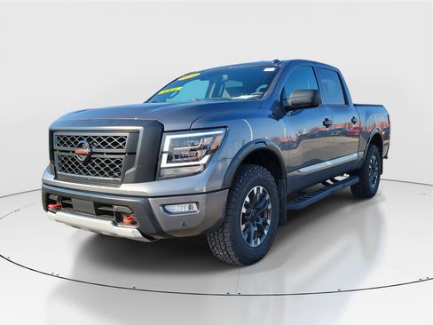 Used 2021 Nissan Titan PRO-4X w/ Pro-4x Utility Package image 2