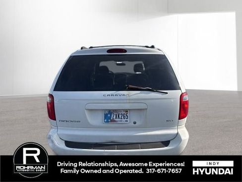 Used 2005 Dodge Caravan SXT w/ Popular Equipment Group image 9