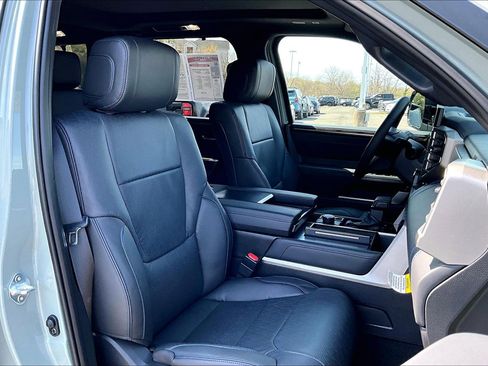 Used 2026 Toyota Sequoia Platinum image 7