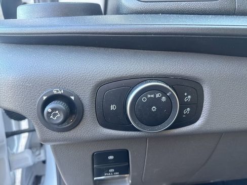 Used 2023 Ford Transit 350 XLT image 11