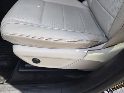 Used 2021 Mercedes-Benz GLE 350 4MATIC image 14
