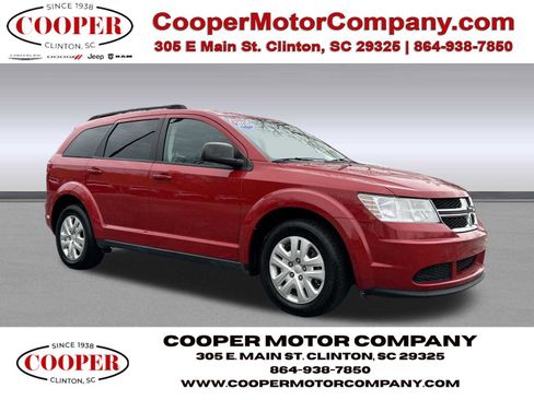 Used 2020 Dodge Journey SE image 1