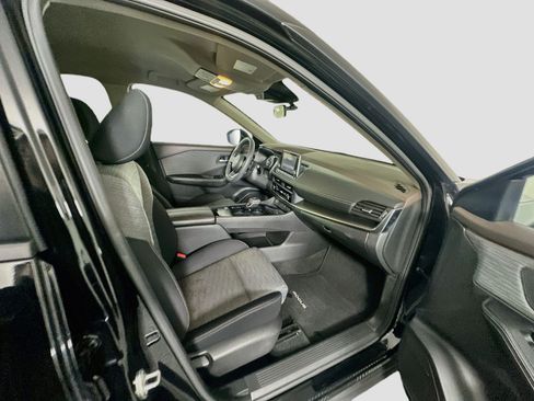 Used 2023 Nissan Rogue SV FWD image 29