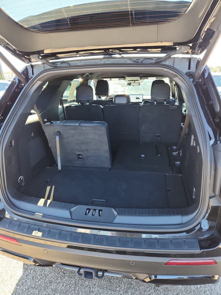 Used 2025 Ford Explorer ST-Line w/ ST-Line Street Pack AWD/4WD image 28