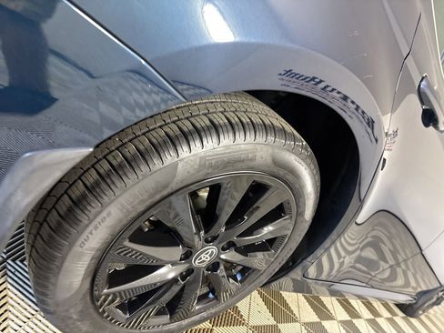 Used 2020 Toyota Camry LE w/ Convenience Package image 31