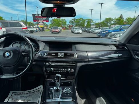 Used 2010 BMW 750Li xDrive AWD/4WD image 23