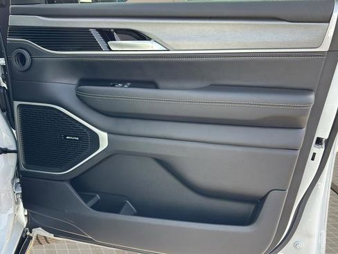 New 2026 Jeep Grand Wagoneer L 4WD image 38