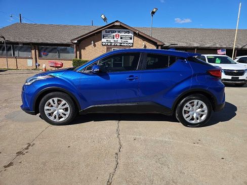 Used 2020 Toyota C-HR LE image 8