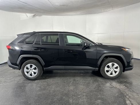 Used 2024 Toyota RAV4 LE FWD image 9