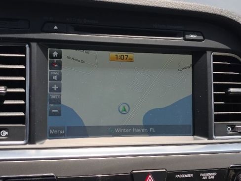 Used 2015 Hyundai Sonata Limited w/ Option Group 05 FWD image 17
