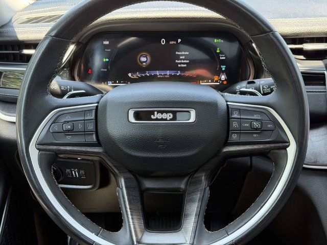 Used 2023 Jeep Grand Cherokee 4WD 4xe w/ Luxury Tech Group II image 20