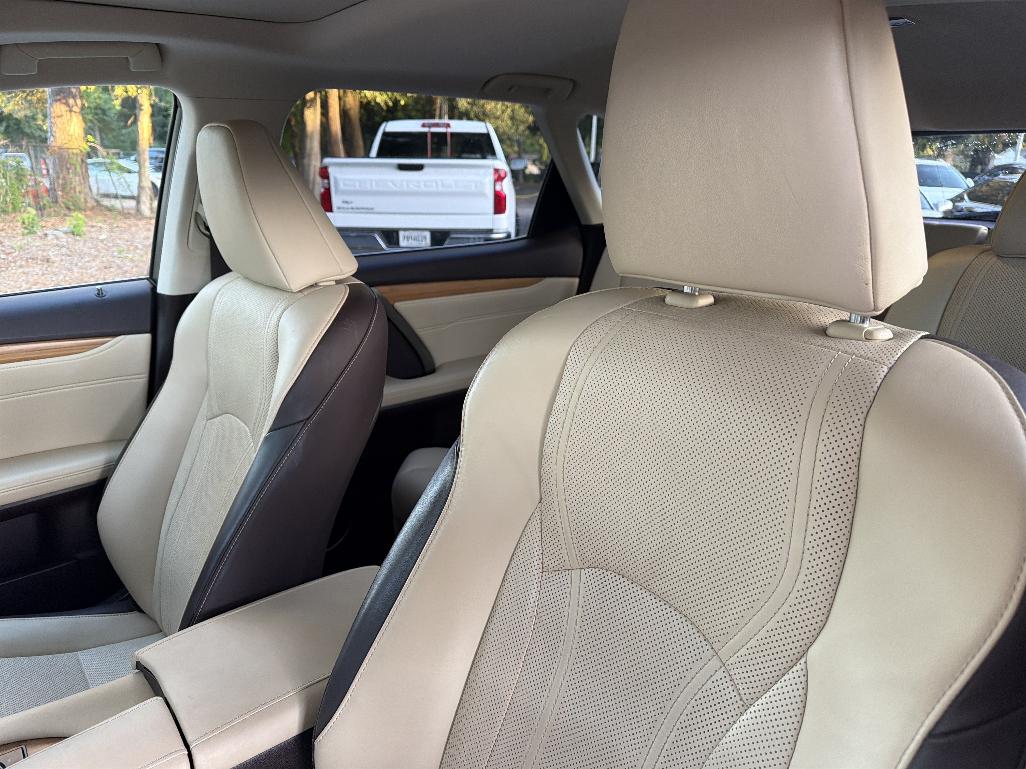 Used 2019 Lexus RX 350L AWD image 18