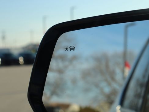 Used 2019 Chevrolet Traverse LT image 25