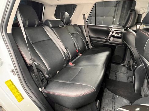 Used 2024 Toyota 4Runner TRD Off-Road Premium image 12