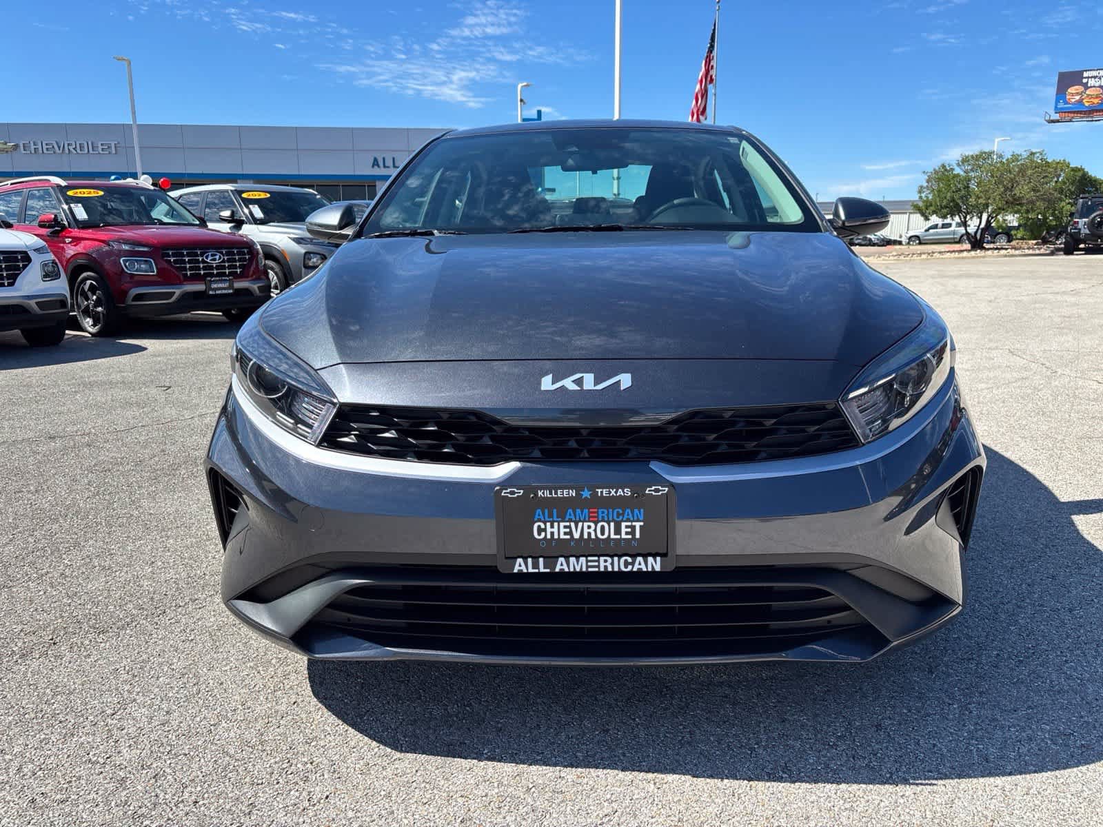 Used 2024 Kia Forte LXS w/ LXS Technology Package FWD image 2