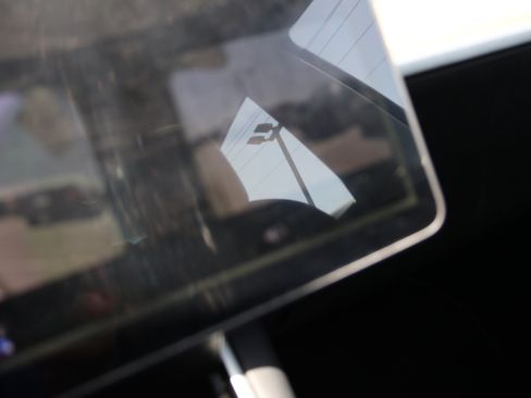 Used 2018 Tesla Model 3 Mid Range RWD image 30