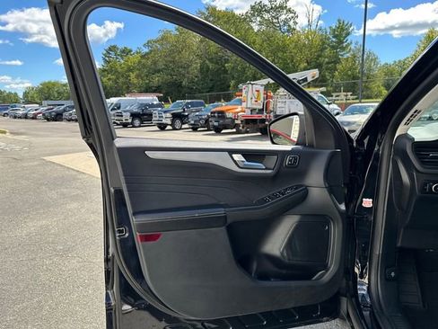 Certified 2023 Ford Escape Platinum image 25