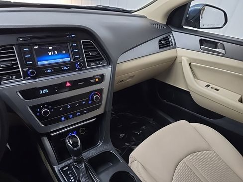 Used 2015 Hyundai Sonata SE w/ Option Group 09 image 25