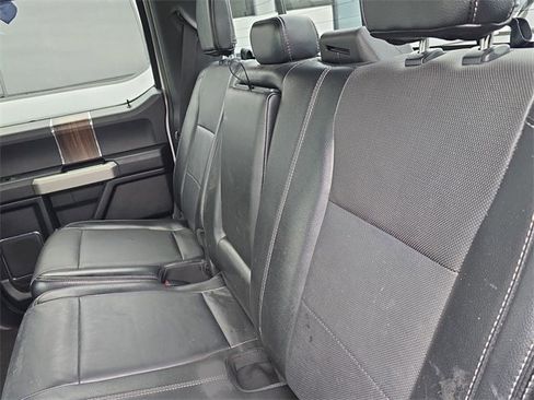 Used 2015 Ford F150 Lariat image 10