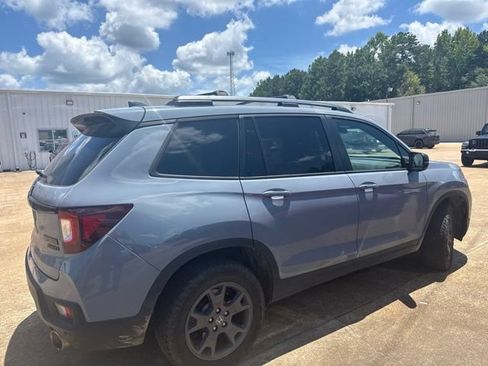 Used 2024 Honda Passport TrailSport image 6