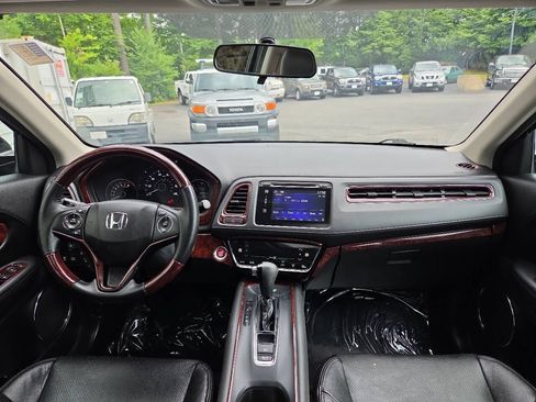 Used 2017 Honda HR-V EX image 14