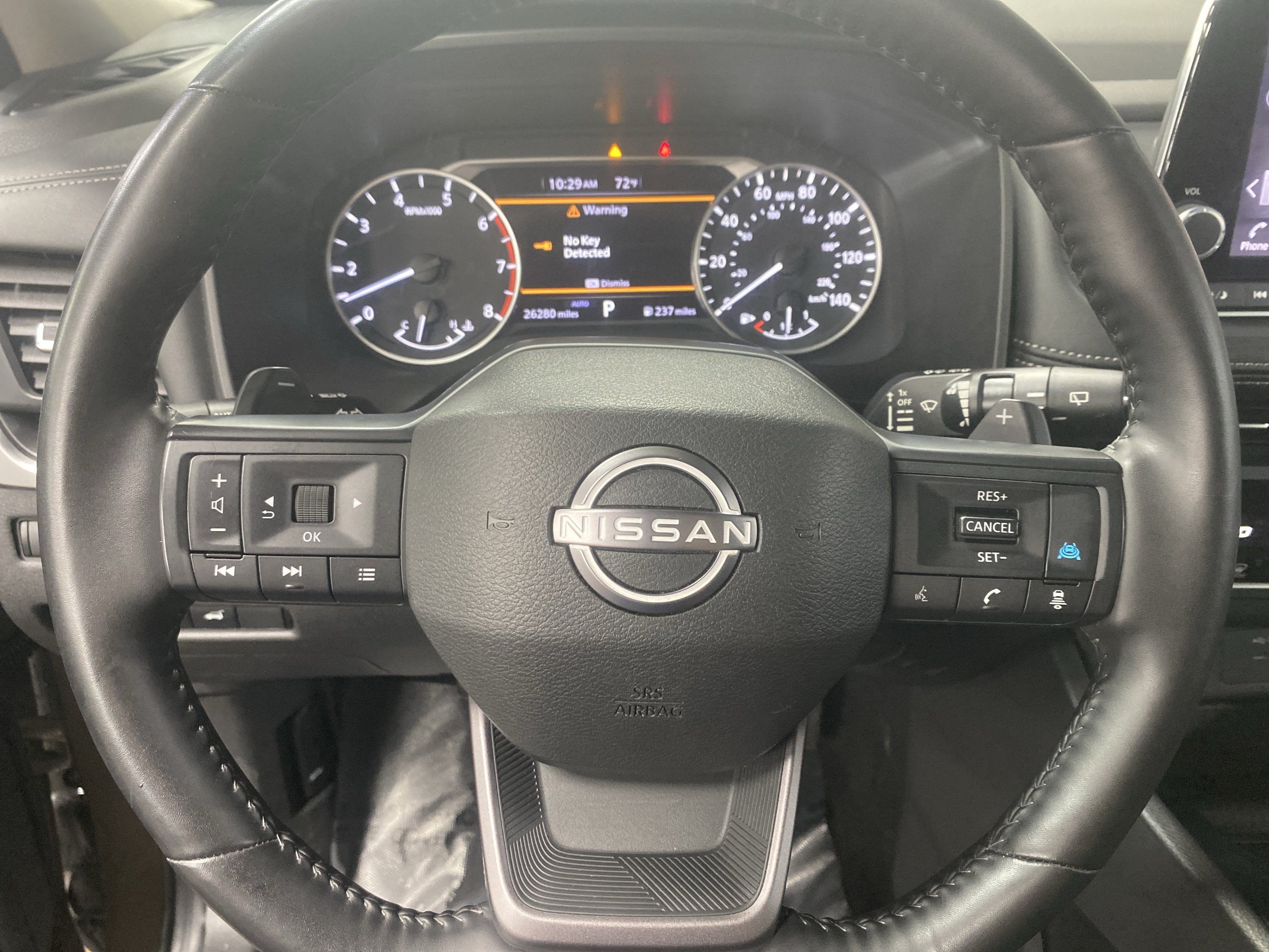 Used 2025 Nissan Rogue SV AWD/4WD image 16