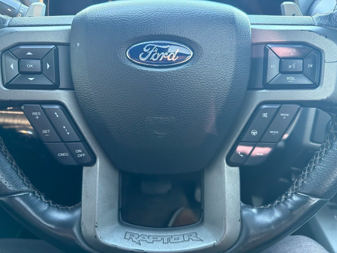 Used 2019 Ford F150 Raptor w/ Equipment Group 802A Luxury AWD/4WD image 23