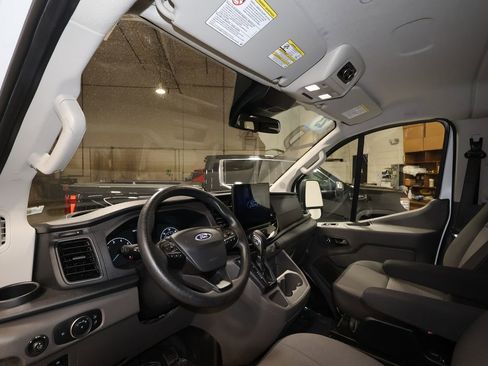 Used 2023 Ford Transit 350 XLT image 9