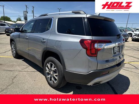 Certified 2023 GMC Acadia SLT w/ Preferred Package AWD/4WD image 4