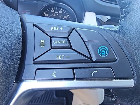 Used 2022 Nissan Rogue Sport SL image 19