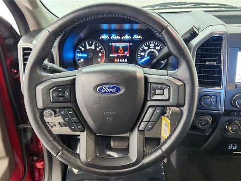 Used 2018 Ford F150 XLT w/ Equipment Group 302A Luxury AWD/4WD image 32