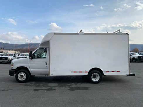 Used 2013 Ford E-450 and Econoline 450 Super Duty w/ PWR Locks & Windows Group image 5