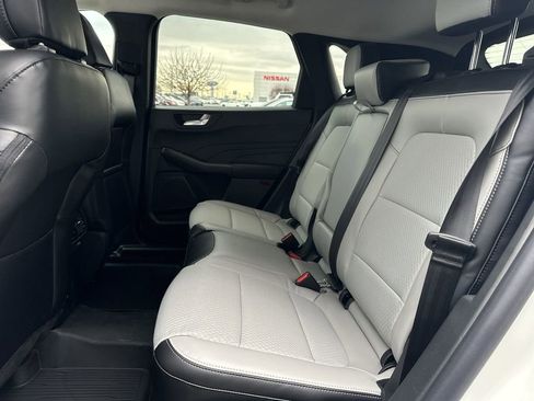 New 2025 Ford Escape SE image 21