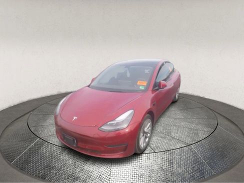 Used 2022 Tesla Model 3 image 3
