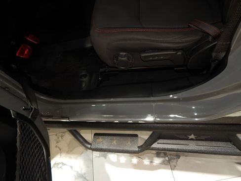 Used 2021 Jeep Wrangler Unlimited Rubicon image 17