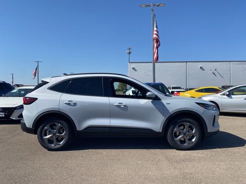 New 2026 Ford Escape ST-Line Select w/ Equipment Group 401A image 4