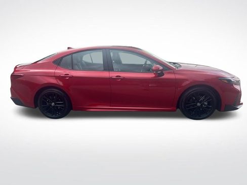 Used 2026 Toyota Camry SE w/ Convenience Package FWD image 4