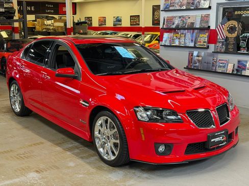 Used 2009 Pontiac G8 GXP RWD image 4