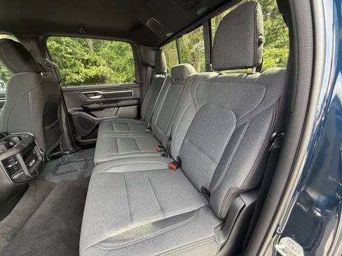 Used 2024 RAM 1500 Big Horn AWD/4WD image 18