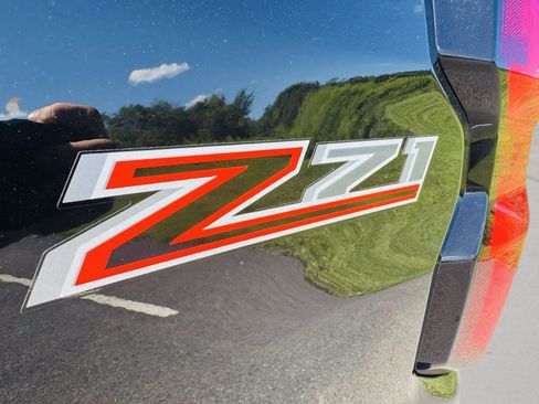 Used 2023 Chevrolet Colorado Z71 image 35