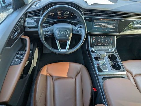 Used 2022 Audi Q8 Premium w/ Convenience Package AWD/4WD image 17